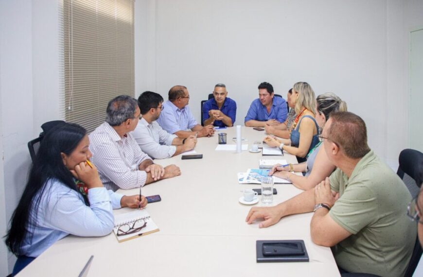 Estado dialoga com representantes do governo federal sobre estudo ambiental e projeto de interligação entre Manoel Urbano e Santa Rosa do Purus